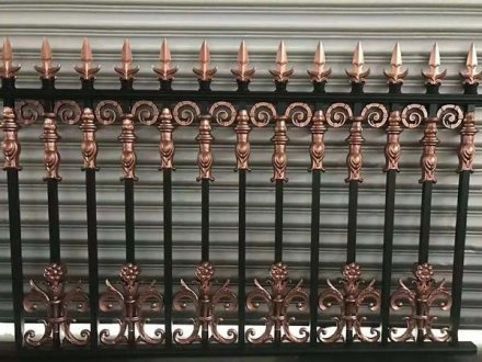 鋁藝護(hù)欄顏色如何搭配？